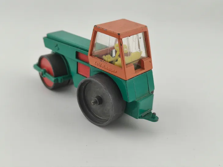 siku-v299-zettelmeyer-dreiradwalze-1-35-stan-nowy