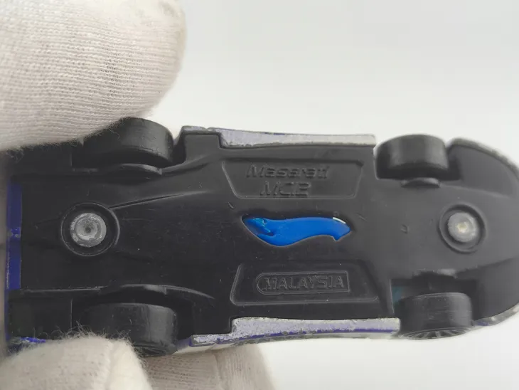 hot-wheels-maserati-mc12-marka-hot-wheels