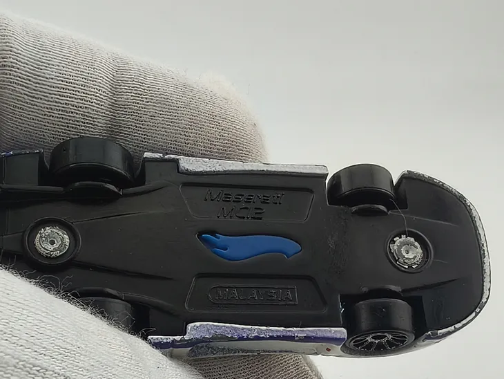 hot-wheels-maserati-mc12-marka-hot-wheels