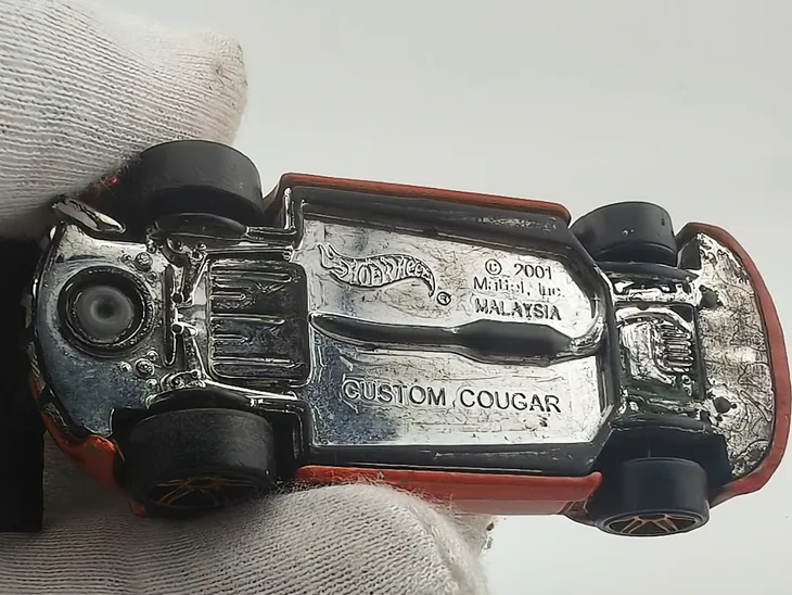 hot-wheels-ford-custom-cougar-marka-hot-wheels