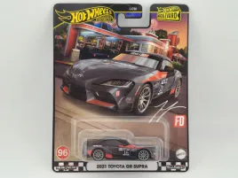 hot-wheels-premium-boulevard-2021-toyota-gr-supra-boxed