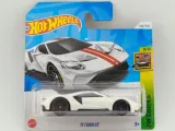 hot-wheels-17-ford-gt-boxed