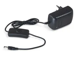 zasilacz-wtyczkowy-z-wlacznikiem-12v-30w-2-5a-czarny