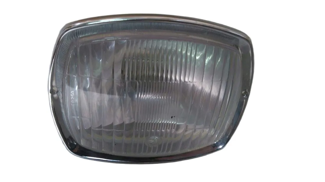 lampa-refleftor-przod-lambretta-gp-dl