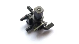 kranik-paliwa-cagiva-mito-ev-freccia-c10-c12-125