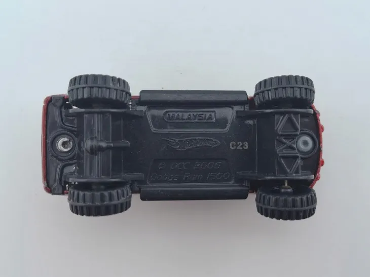 hot-wheels-dodge-ram-1500-marka-hot-wheels