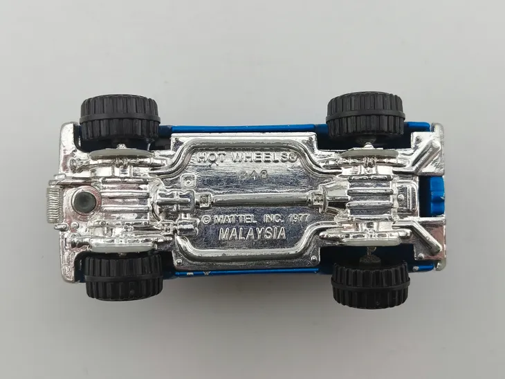 hot-wheels-baja-breaker-van-marka-hot-wheels