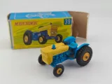 no39-matchbox-lesney-ford-tractor-boxed