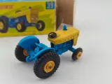 no39-matchbox-lesney-ford-tractor-boxed-stan-nowy