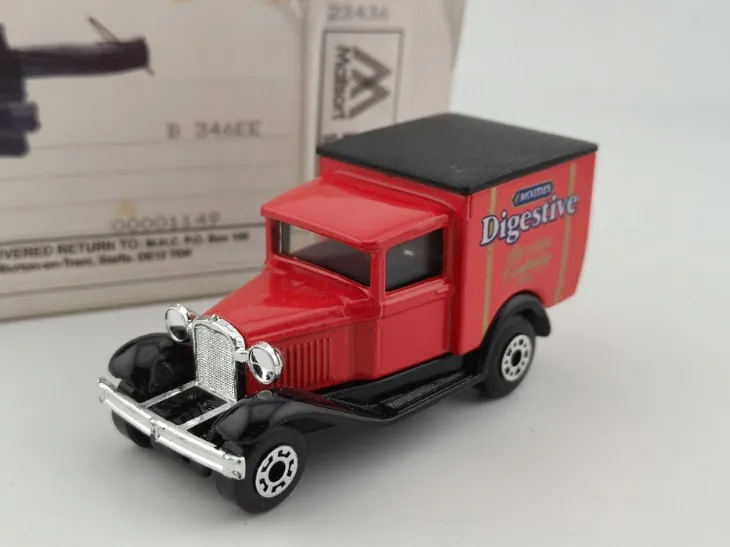 mb38-matchbox-ford-model-a-digestive-boxed-post-box