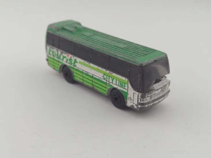 matchbox-ikarus-coach
