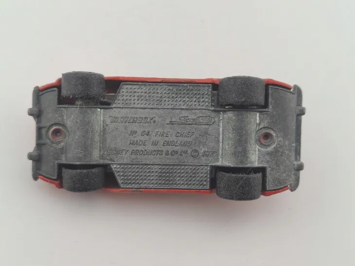 matchbox-superfast-fire-chief-marka-matchbox