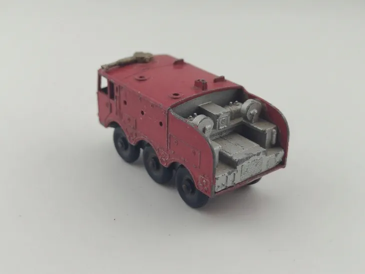 matchbox-foamite-crash-tender-stan-nowy