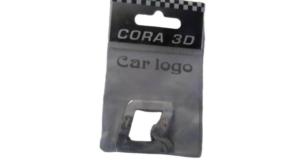 litera-cyfra-emblemat-3d-chrom-q