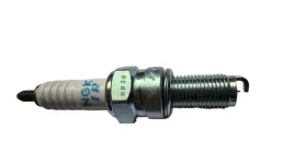 swieca-zaplonowa-iridium-irydowa-ngk-cr8eia-10-4708