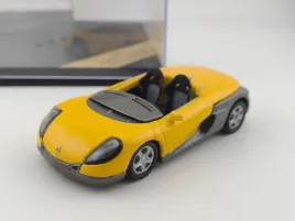 vitesse-renault-sport-spider-uszkodzony-1-43