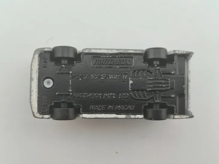 matchbox-ford-transit-supervan-ii-marka-matchbox