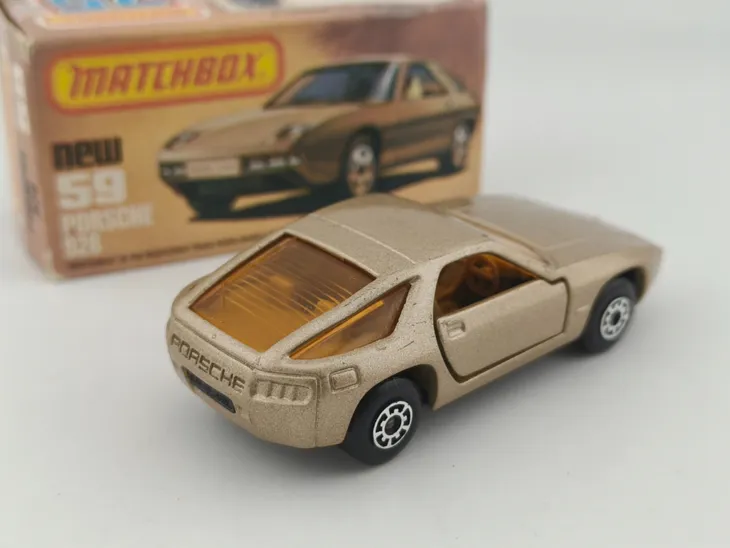 mb59-matchbox-porsche-928-boxed-stan-nowy