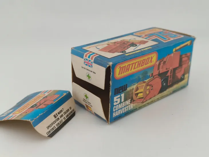 mb51-matchbox-combine-harvester-boxed-model-mb51-matchbox-combine-harvester-boxed
