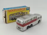 mb66-matchbox-lesney-greyhound-coach-stan-nowy