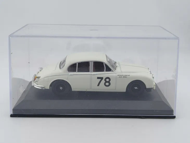 ixo-jaguar-mk-ii-1-43-boxed-marka-ixo