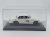 ixo-jaguar-mk-ii-1-43-boxed-marka-ixo