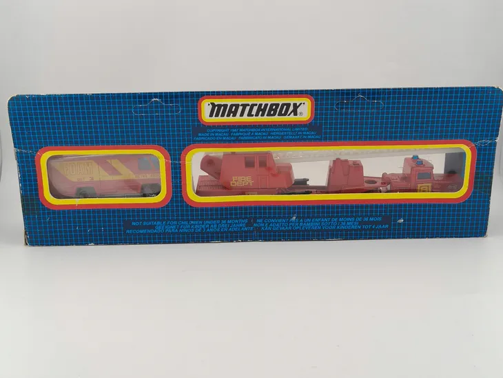 tc1-matchbox-team-convoy-fire-set-boxed-marka-matchbox