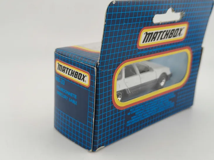 mb33-matchbox-mercury-sable-wagon-blue-grid-box-marka-matchbox