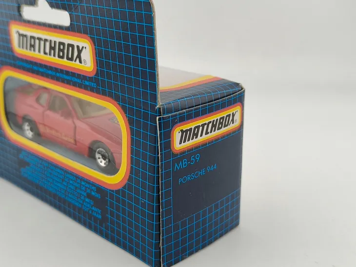 mb59-matchbox-porsche-944-blue-grid-box-model-mb59-matchbox-porsche-944-blue-grid-box