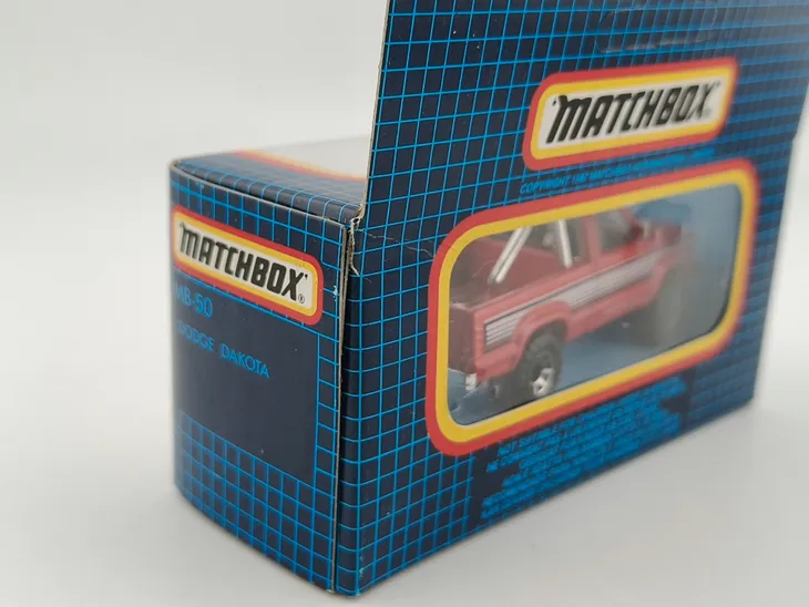 mb50-matchbox-dodge-dakota-blue-grid-box-model-mb50-matchbox-dodge-dakota-blue-grid-box
