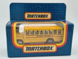 mb47-matchbox-school-bus-blue-grid-box