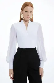 biala-bluzka-z-zamkiem-i-przeswitujacymi-rekawami-karen-millen-s