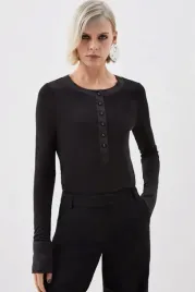 czarna-bluzka-z-wiskozy-z-guzikami-karen-millen-s