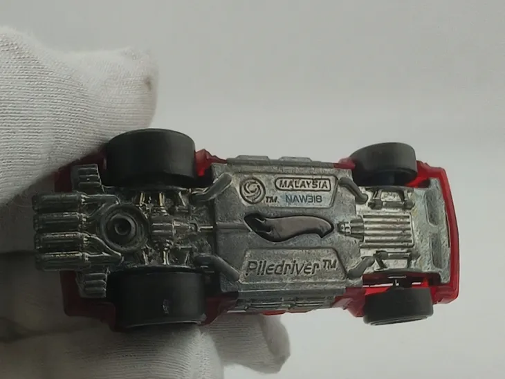 hot-wheels-acceleracers-piledriver-marka-hot-wheels