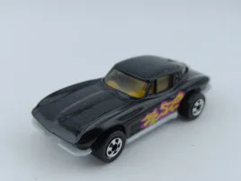 hot-wheels-chevrolet-corvette-blackwalls
