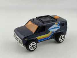 hot-wheels-baja-breaker-van-goodyear-wallmart-exclusive
