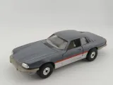 corgi-major-jaguar-xjs
