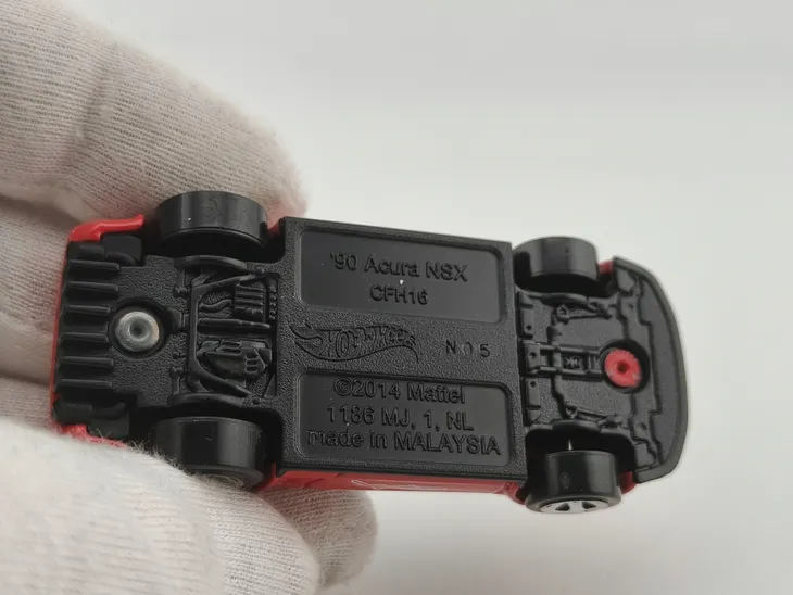 hot-wheels-90-acura-nsx-marka-hot-wheels