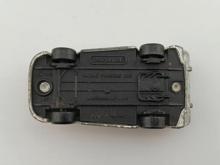 matchbox-porsche-935-marka-matchbox