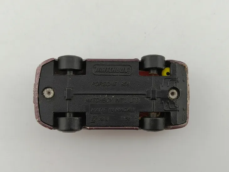matchbox-porsche-959-marka-matchbox