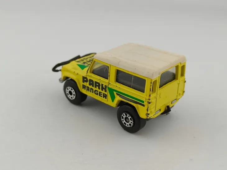 matchbox-land-rover-90-ninety-stan-nowy