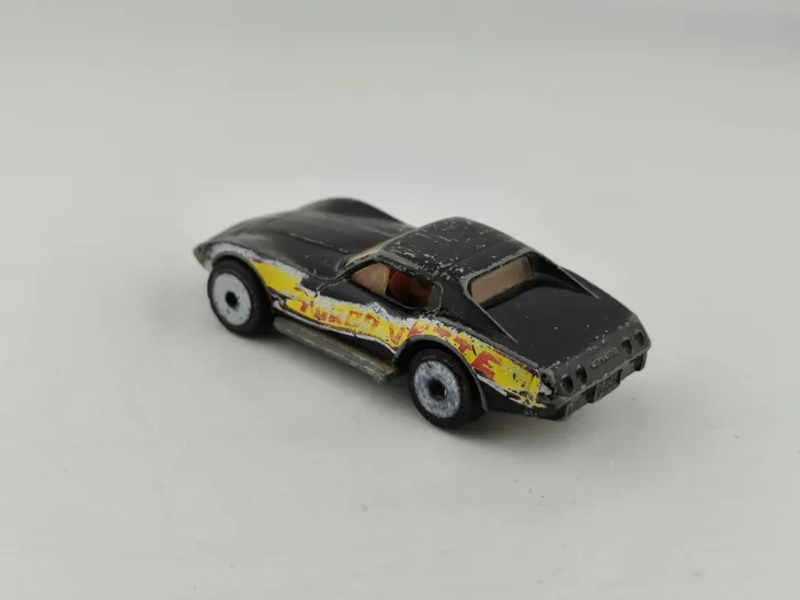 matchbox-laser-wheels-chevrolet-corvette-stan-nowy