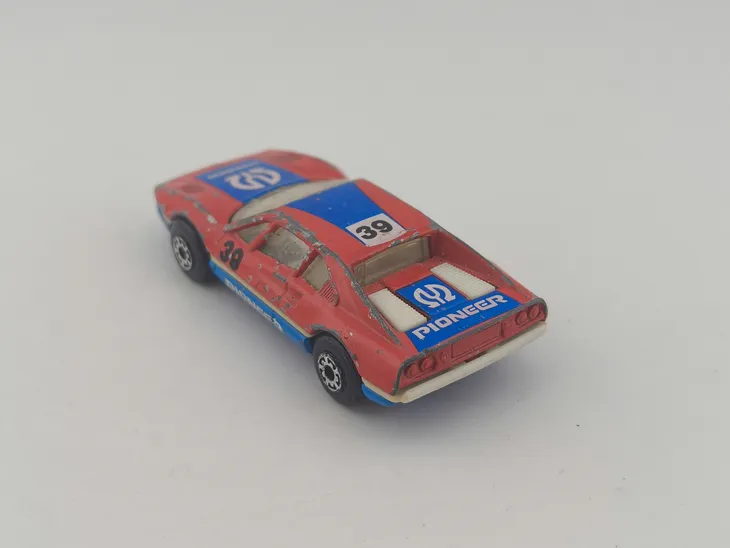 matchbox-ferrari-308-gtb-stan-nowy