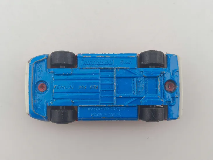 matchbox-ferrari-308-gtb-marka-matchbox