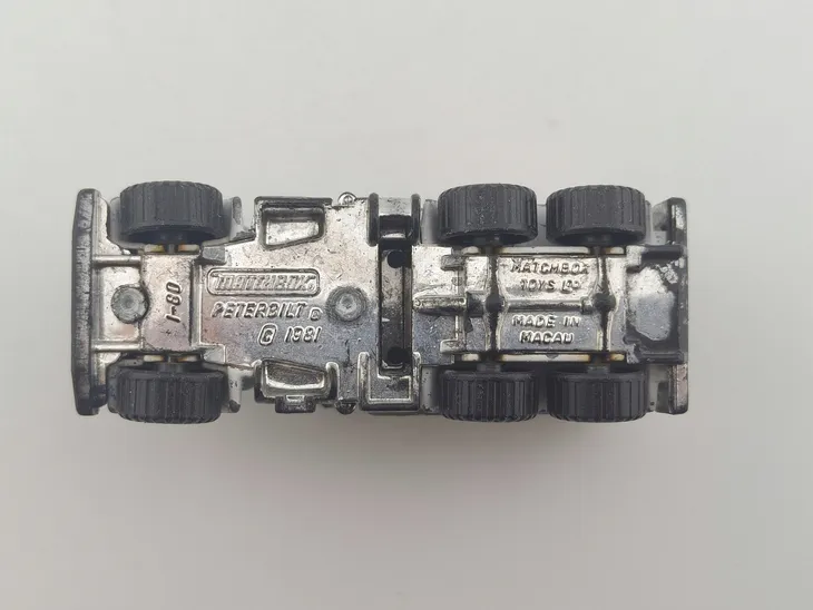 matchbox-peterbilt-petrol-tanker-shell-marka-matchbox