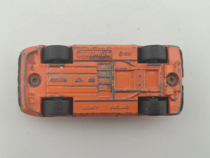 matchbox-ferrari-308-gtb-marka-matchbox