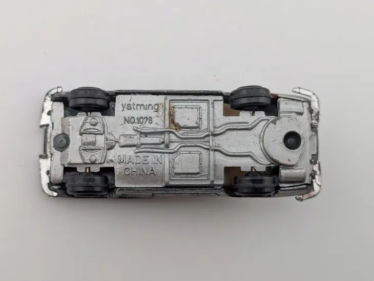yatming-chevrolet-corvette-resorak-marka-yatming