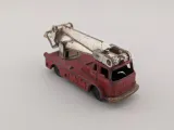 husky-simon-snorkel-fire-engine
