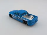 hot-wheels-chevy-chevrolet-silverado-stan-nowy