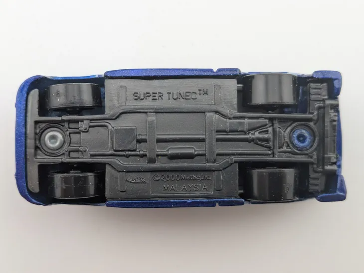 hot-wheels-super-tuned-marka-hot-wheels